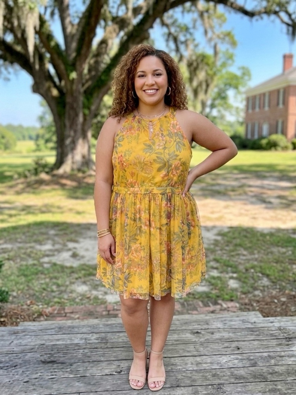 Candalite Women’s Plus Size 3X Yellow Floral Mesh Halter Dress.  Wedding ready.